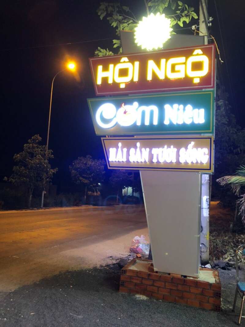quán Hội Ngộ Bình Châu