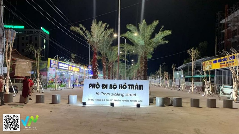 Phố Đi Bộ Hồ Tràm